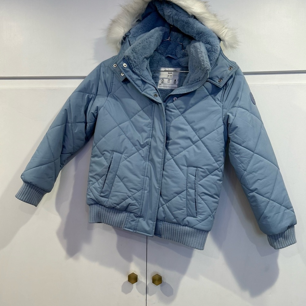 Abercrombie and Fitch Girls Jacket Size 13/14 in Excellent Used Condition